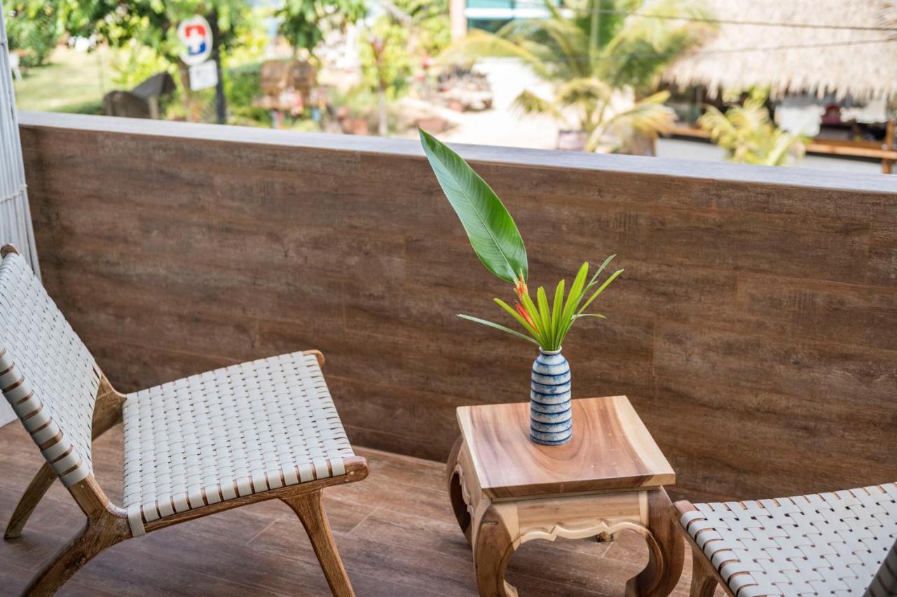 By The Sea Koh Mak Boutique Guesthouse Exterior photo